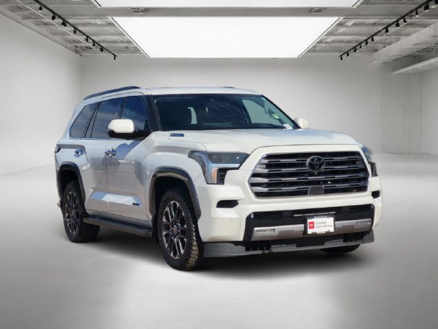 Used 2023 Toyota Sequoia Limited AWD/4WD image 7