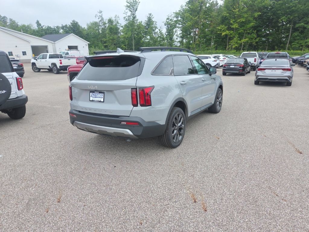Used 2022 Kia Sorento X-Line EX AWD/4WD image 3