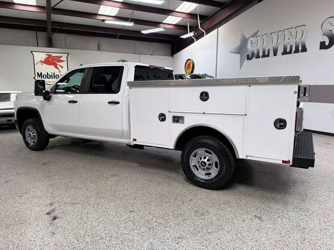 Used 2023 Chevrolet Silverado 2500 W/T w/ WT Convenience Package AWD/4WD image 4