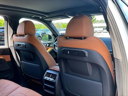 Certified 2024 BMW X5 xDrive40i w/ M Sport Package image 20