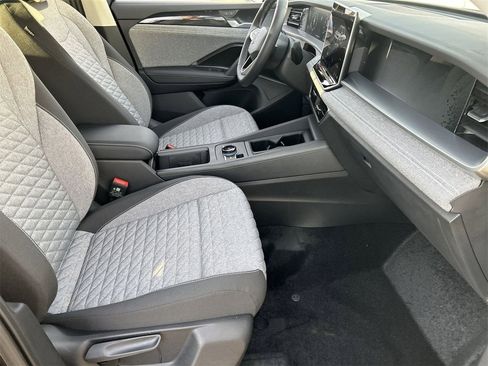 New 2026 Volkswagen Tiguan S image 8