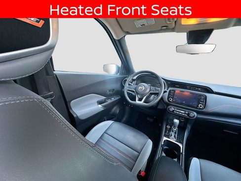 Used 2024 Nissan Kicks SR w/ SR Premium Package FWD image 28