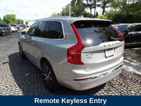 Certified 2023 Volvo XC90 B6 Plus AWD/4WD image 9