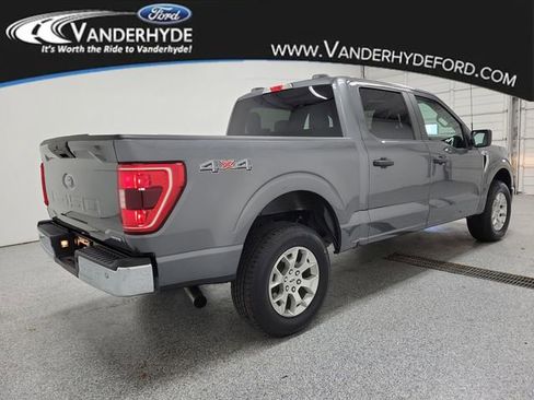 Used 2023 Ford F150 XLT image 3