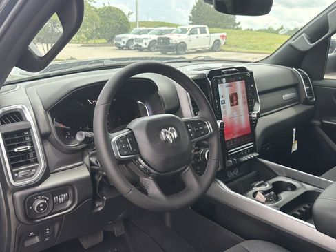 New 2026 RAM 1500 Big Horn AWD/4WD image 9