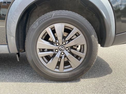 Used 2022 Nissan Pathfinder S image 31