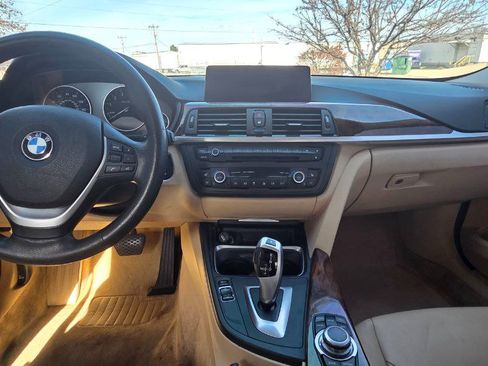 Used 2013 BMW 328i xDrive Sedan image 10