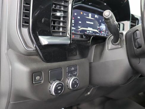 Used 2022 GMC Sierra 1500 SLE RWD image 14