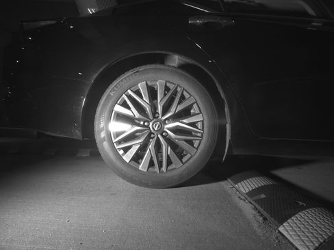 Used 2025 Nissan Altima 2.5 SV FWD image 15