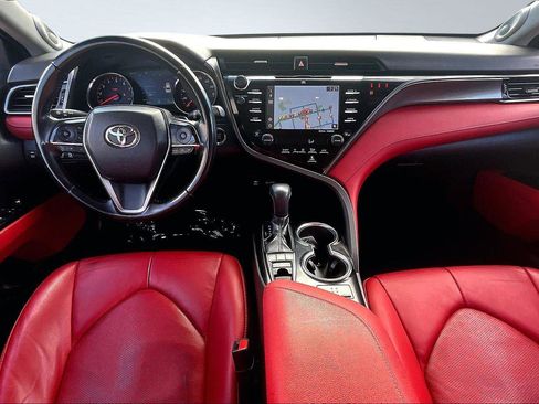 Used 2019 Toyota Camry XSE image 16