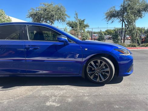 Used 2019 Lexus ES 350 F Sport w/ Accessory Package 2 FWD image 10