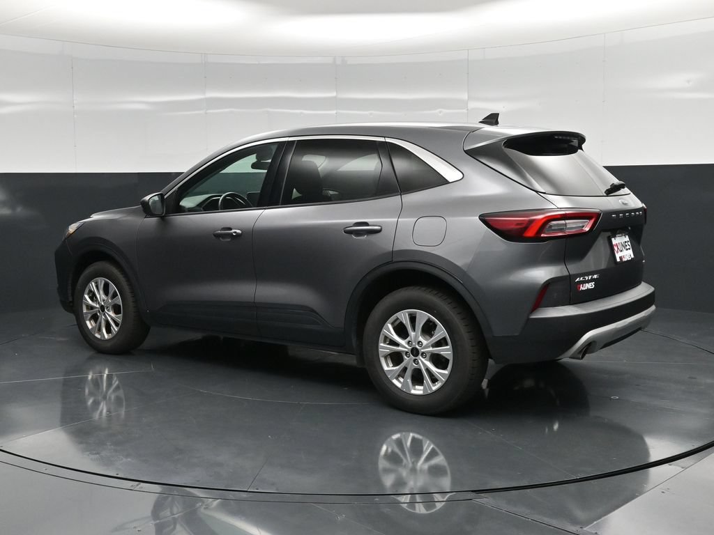 Certified 2024 Ford Escape Active AWD/4WD image 7