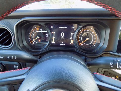 Certified 2024 Jeep Gladiator Rubicon w/ Technology Group image 26