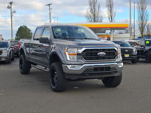 Used 2022 Ford F150 XLT w/ Equipment Group 301A Mid image 2
