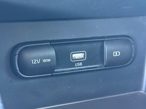 Used 2022 Kia Niro LXS FWD image 19