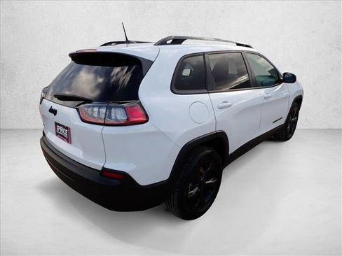 Used 2019 Jeep Cherokee Latitude Plus AWD/4WD image 4