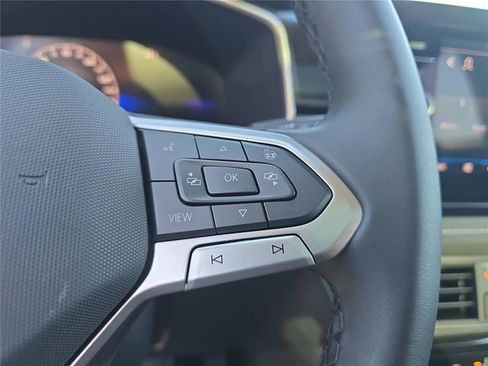 New 2026 Volkswagen Taos SE image 23