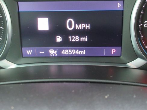 Used 2019 Chevrolet Equinox Premier FWD image 29