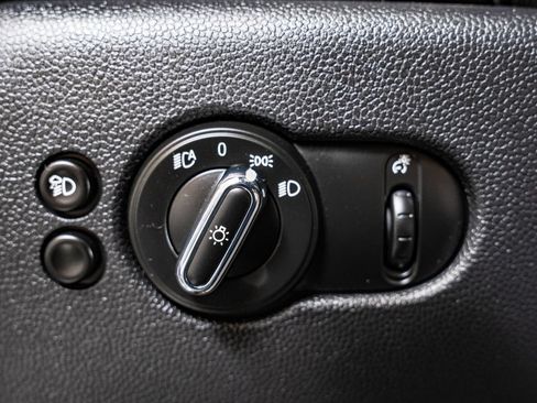 Used 2024 MINI Cooper S w/ Signature Upholstery Package FWD image 25