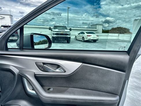 Used 2024 Chevrolet Blazer LT w/ Convenience Package image 32