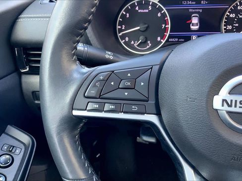 Used 2023 Nissan Sentra SV image 22