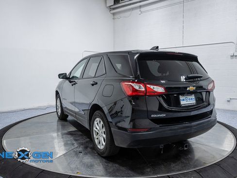 Used 2019 Chevrolet Equinox LS w/ LS Convenience Package image 5