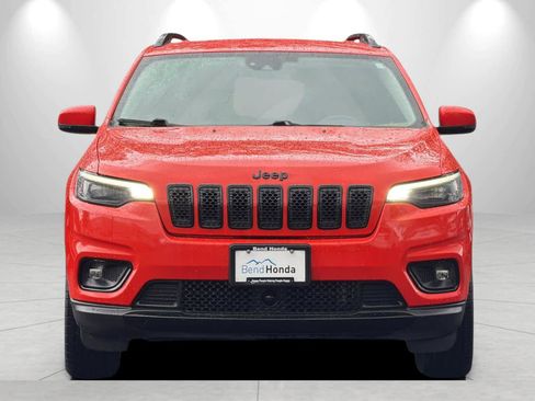 Used 2021 Jeep Cherokee Latitude Plus AWD/4WD image 10