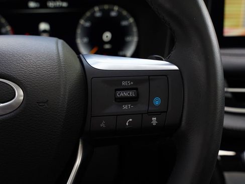 Used 2025 INFINITI QX60 Luxe FWD image 28