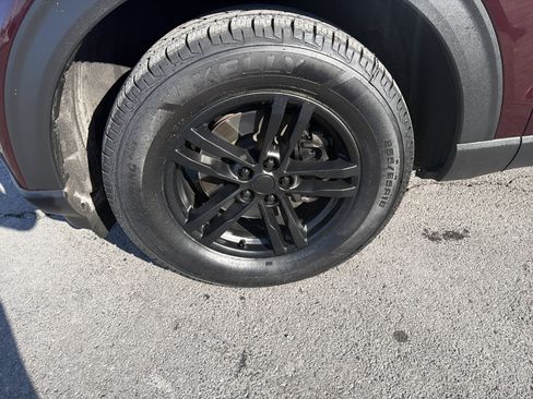 Used 2023 Ford Explorer XLT w/ Equipment Group 202A image 11