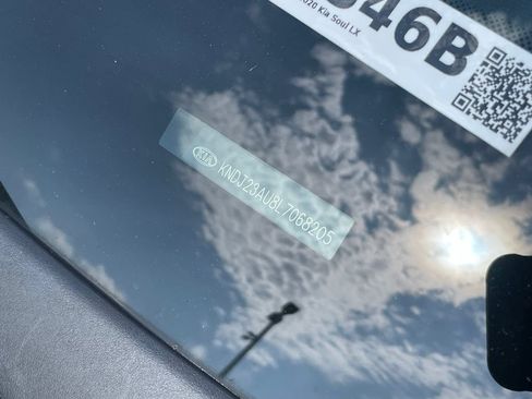 Used 2020 Kia Soul S FWD image 3