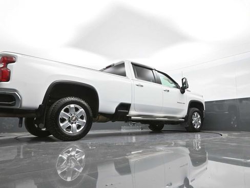 Used 2022 Chevrolet Silverado 3500 LTZ image 38
