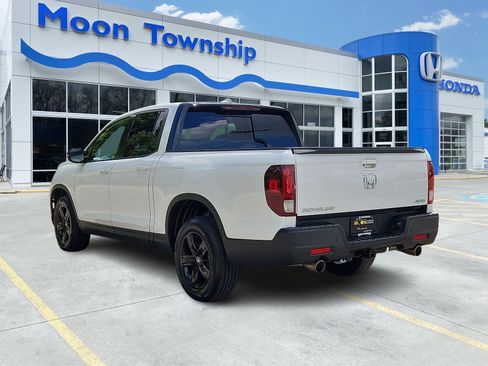 Used 2023 Honda Ridgeline Black Edition image 4