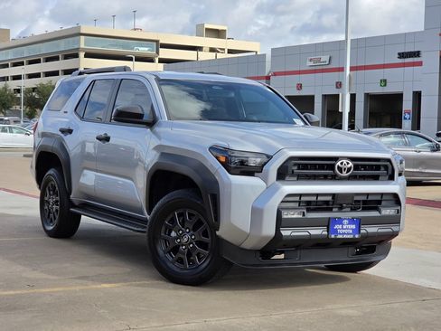 Used 2025 Toyota 4Runner SR5 AWD/4WD image 2