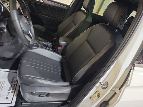 Used 2022 Volkswagen Tiguan SE R-Line AWD/4WD image 13