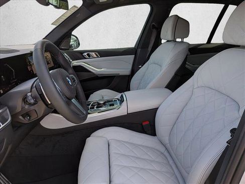 New 2026 BMW X5 sDrive40i w/ M Sport Package image 4