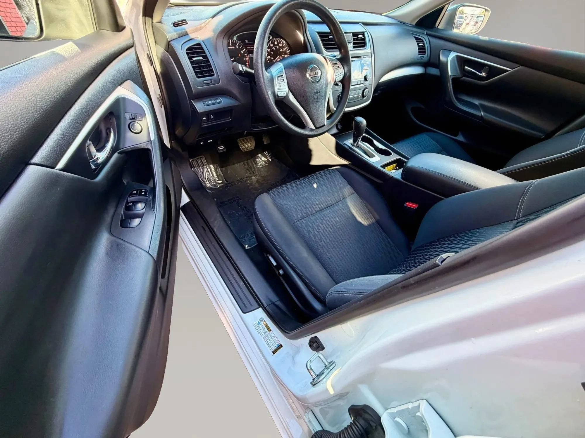 Used 2018 Nissan Altima 2.5 S w/ S Convenience Package FWD image 9