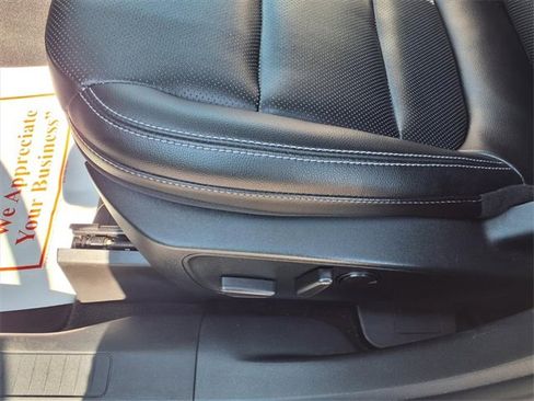 Used 2022 Ford Escape SEL image 15