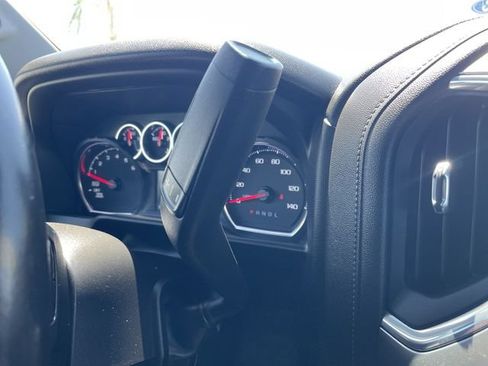 Used 2022 Chevrolet Silverado 1500 RST w/ LPO, Blackout Package AWD/4WD image 15