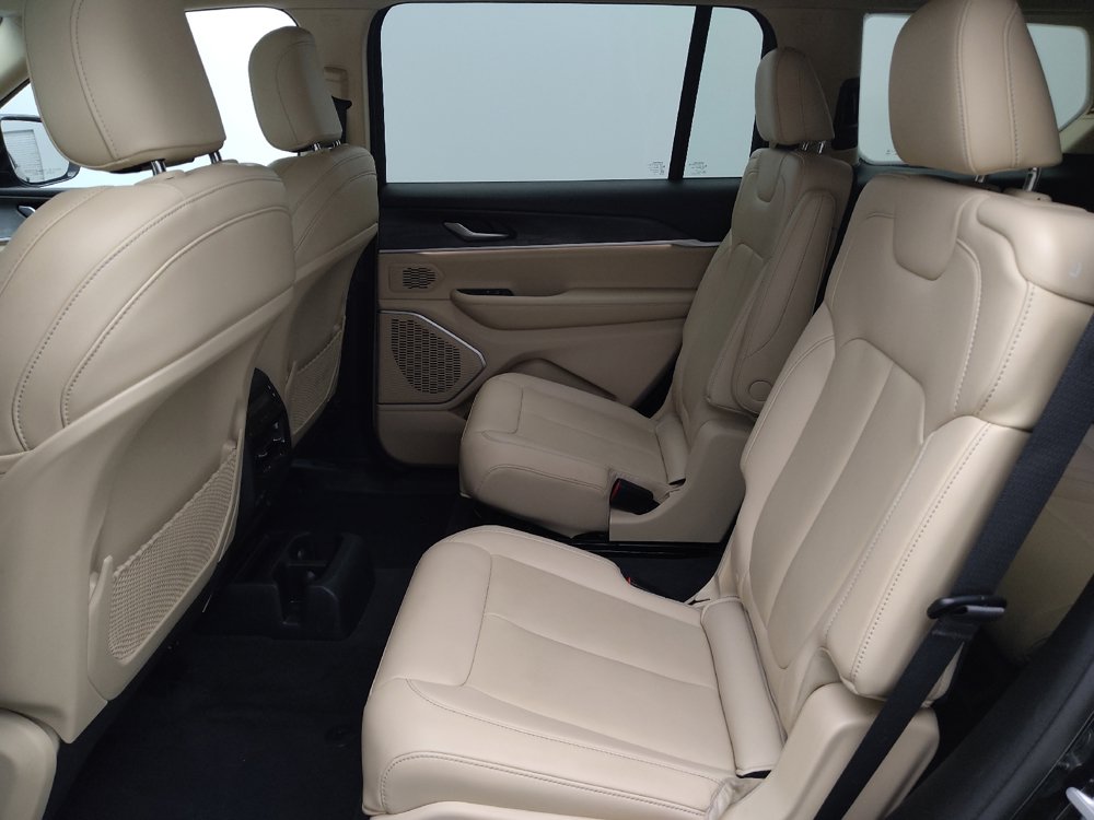 Used 2022 Jeep Grand Cherokee L Limited AWD/4WD image 18