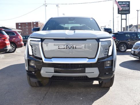 New 2025 GMC Sierra EV Denali image 24