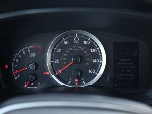 Used 2022 Toyota Corolla Cross LE image 19