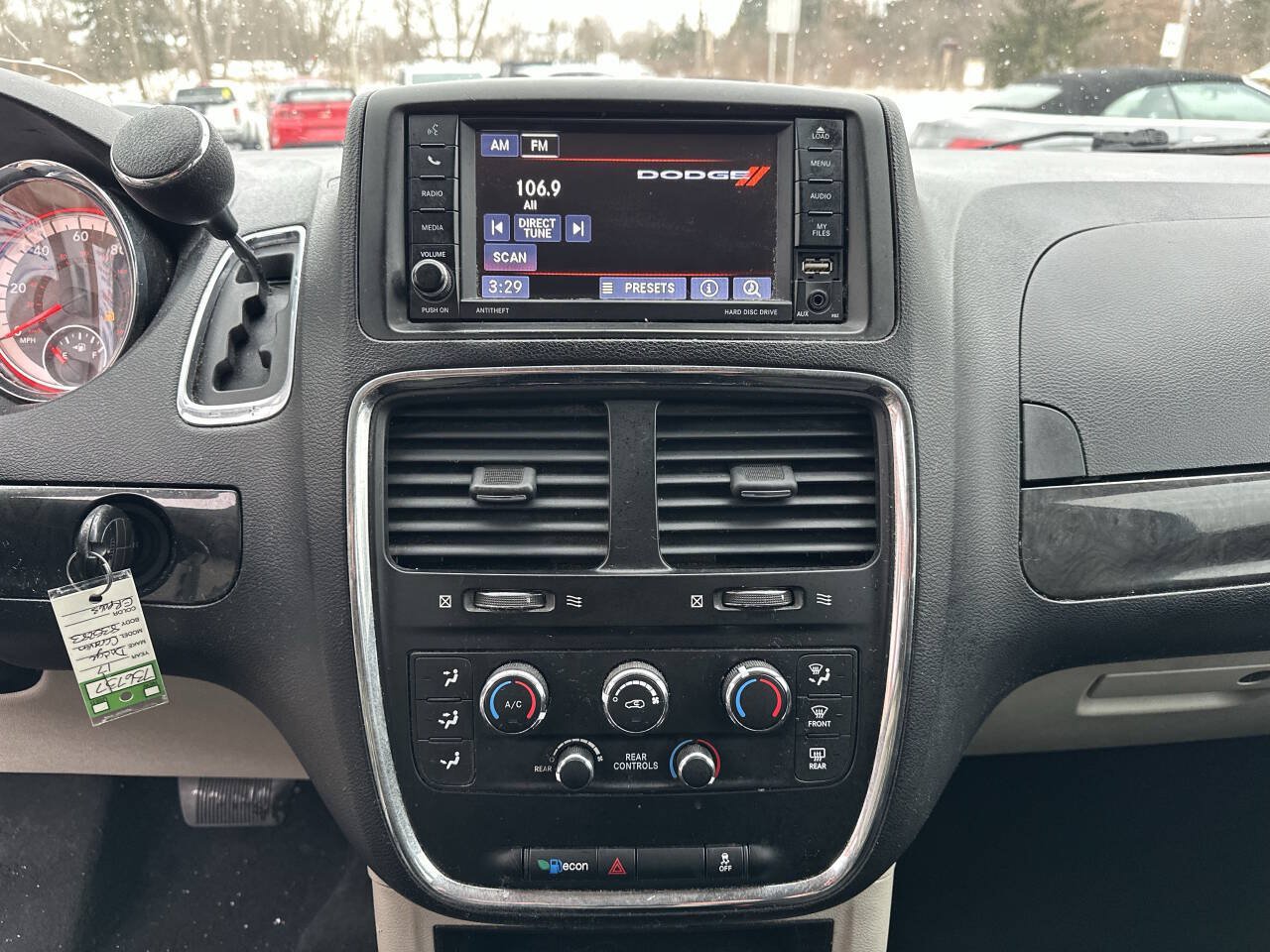 Used 2017 Dodge Grand Caravan FWD image 15
