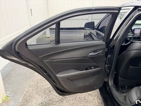 Used 2022 Cadillac CT4 Premium Luxury RWD image 22