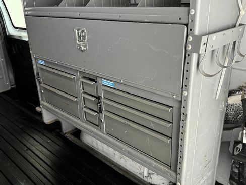 Used 2017 GMC Savana 2500 image 43