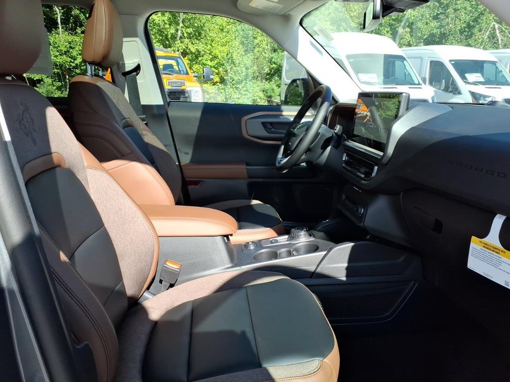 New 2026 Ford Bronco Sport Outer Banks w/ Outer Banks Tech Package+ AWD/4WD image 8
