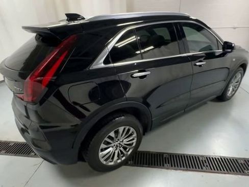 Certified 2024 Cadillac XT4 Premium Luxury w/ Cold Weather Package image 8