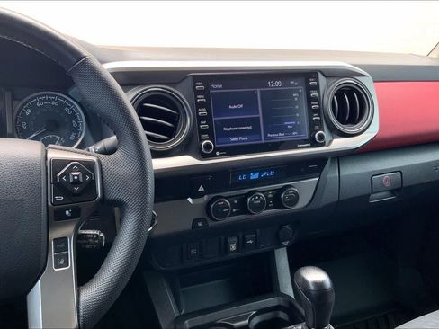 Used 2023 Toyota Tacoma SR5 RWD image 15