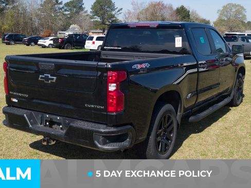 Used 2024 Chevrolet Silverado 1500 Custom image 3