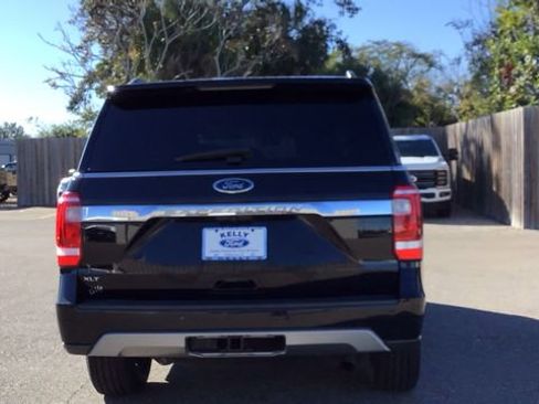Certified 2021 Ford Expedition XLT image 6