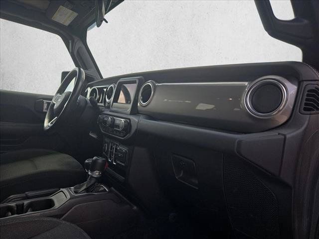 Used 2021 Jeep Wrangler Unlimited Sahara w/ Safety Group AWD/4WD image 17